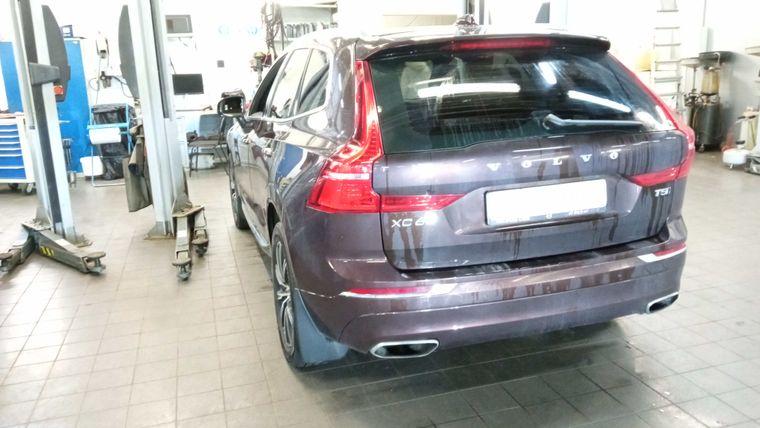 Volvo XC60, 2021 - вид 3