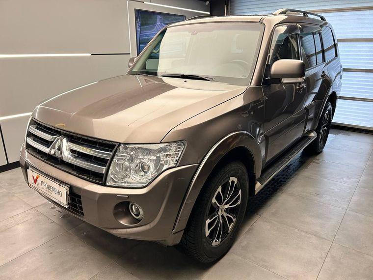 Mitsubishi Pajero, 2012