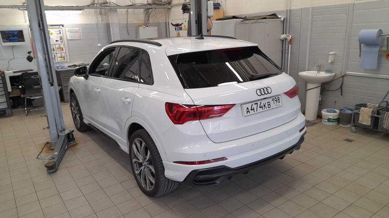 Audi Q3,  - вид 3