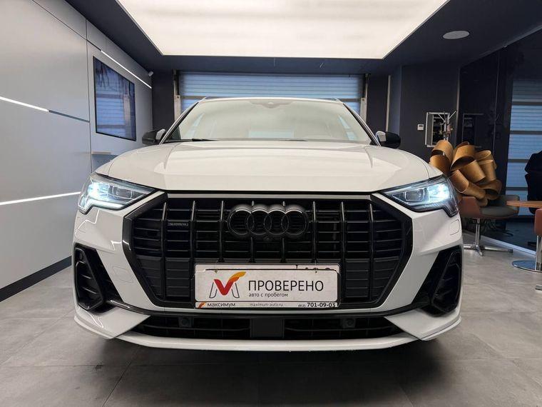 Audi Q3,  - вид 1