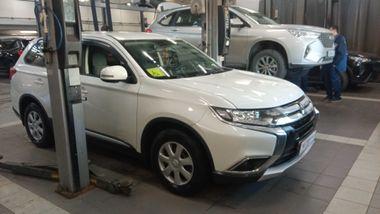 Mitsubishi Outlander 2016 года, 94 492 км - вид 2
