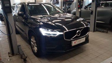 Volvo XC60 2019 года, 67 864 км - вид 2