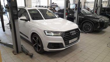 Audi Q7 2016 года, 256 662 км - вид 2