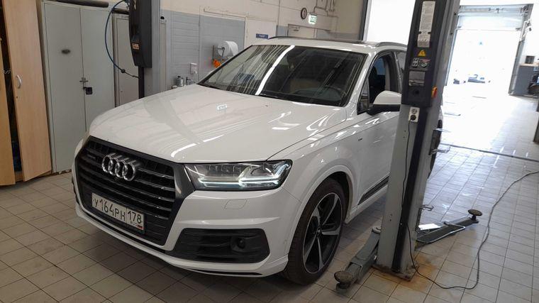 Audi Q7, 