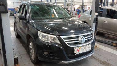 Volkswagen Tiguan 2009 года, 79 469 км - вид 2