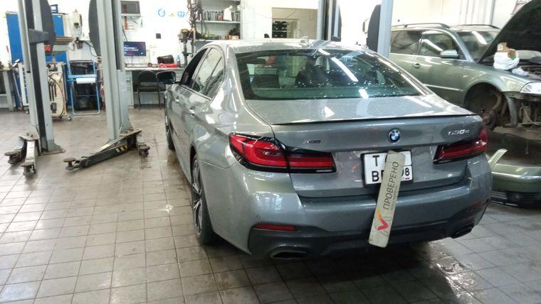 BMW 5 серия, 2022 - вид 3