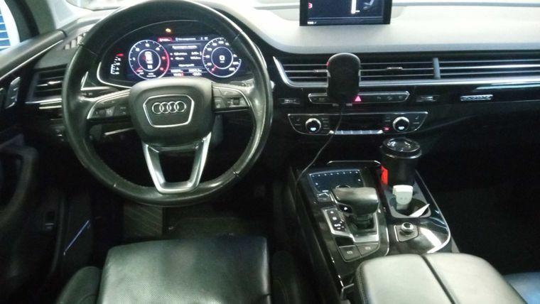 Audi Q7, 2019 - вид 4