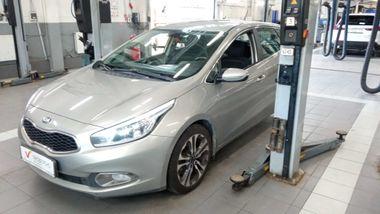 Kia Ceed 2013 года, 150 952 км - вид 1