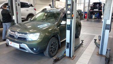 Renault Duster 2016 года, 209 396 км - вид 1