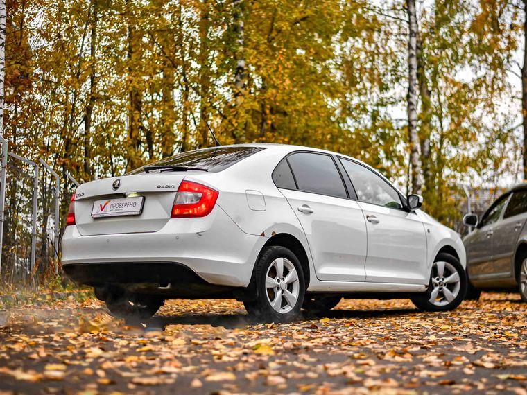 Skoda Rapid 2015 года, 177 123 км - вид 2