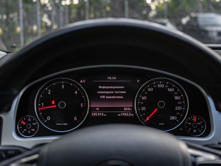 Volkswagen Touareg,  - вид 4