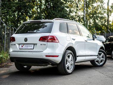 Volkswagen Touareg 2014 года, 195 972 км - вид 2