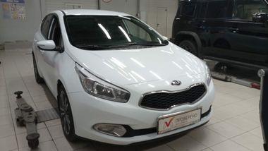 Kia Ceed 2014 года, 161 236 км - вид 2