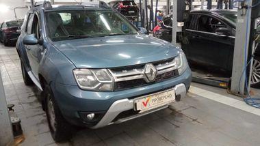 Renault Duster 2016 года, 136 850 км - вид 2