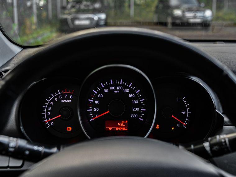 Kia Rio,  - вид 4