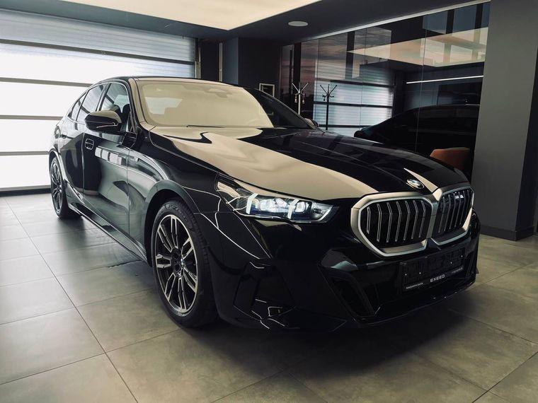 BMW 5 серия, 2023 - вид 2