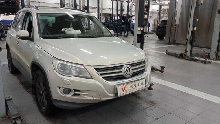 Volkswagen Tiguan 2011 года, 258 351 км - вид 2