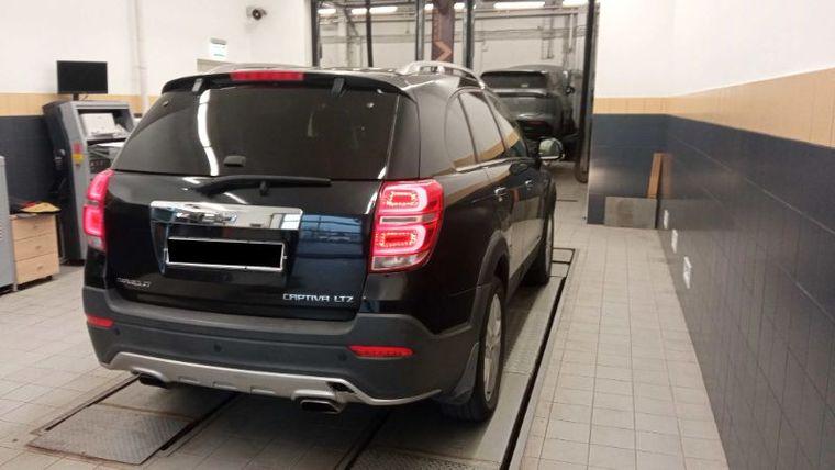 Chevrolet Captiva,  - вид 2