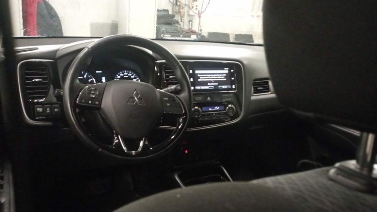 Mitsubishi Outlander,  - вид 4