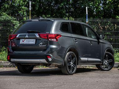 Mitsubishi Outlander 2017 года, 273 467 км - вид 2