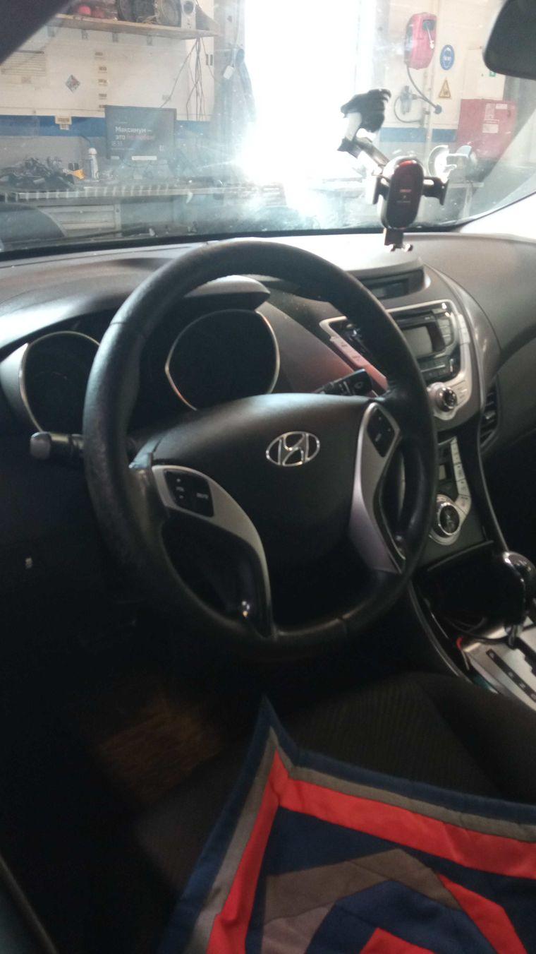 Hyundai Elantra,  - вид 4