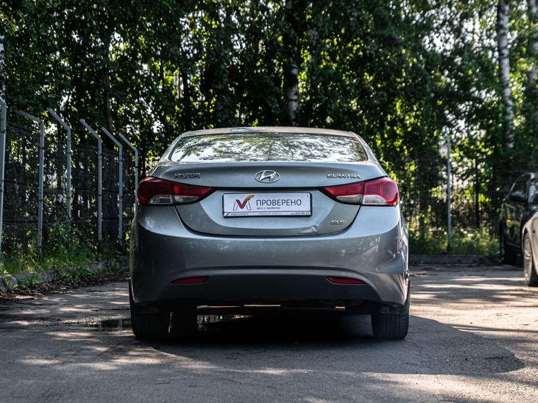 Hyundai Elantra,  - вид 3