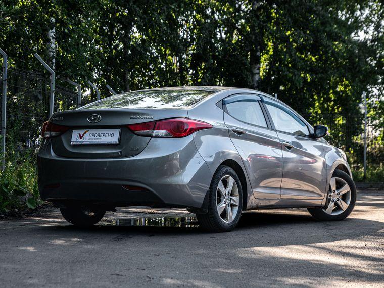 Hyundai Elantra,  - вид 1
