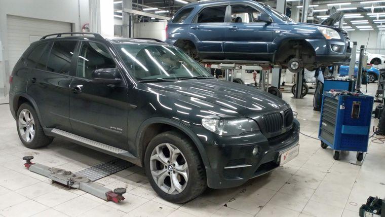 BMW X5,  - вид 1