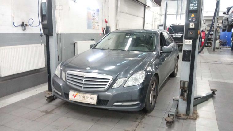 Mercedes-Benz E-класс 2012 года, 171 560 км - вид 1