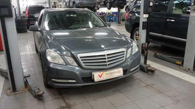 Mercedes-Benz E-класс 2012 года, 171 560 км - вид 2
