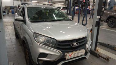 ВАЗ (LADA) XRAY Cross 2018 года, 97 917 км - вид 2