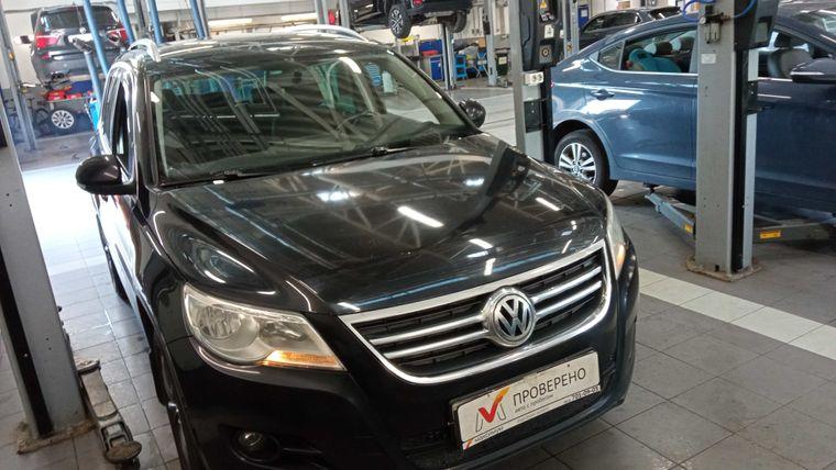 Volkswagen Tiguan,  - вид 1