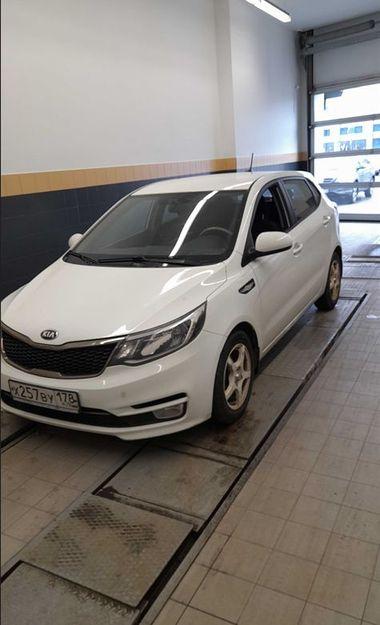 Kia Rio 2017 года, 46 000 км - вид 1