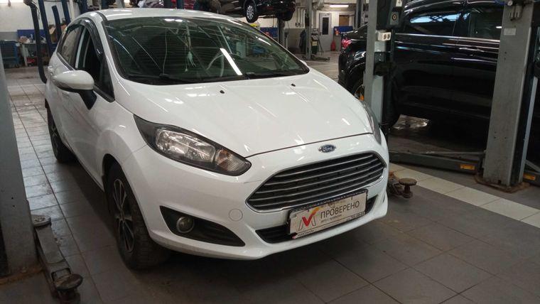 Ford Fiesta 2019 года, 140 700 км - вид 2