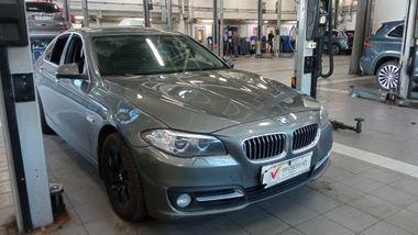 BMW 5 серия 2014 года, 269 231 км - вид 2