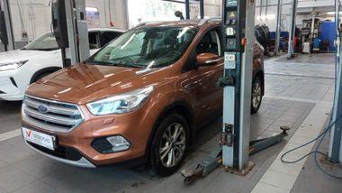 Ford Kuga 2017 года, 180 505 км - вид 1