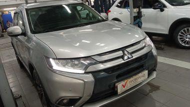 Mitsubishi Outlander 2017 года, 124 426 км - вид 2
