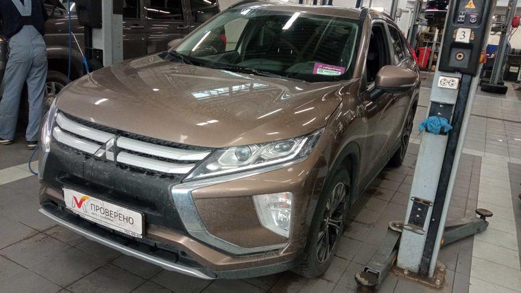 Mitsubishi Eclipse Cross 2018 года, 195 849 км - вид 1