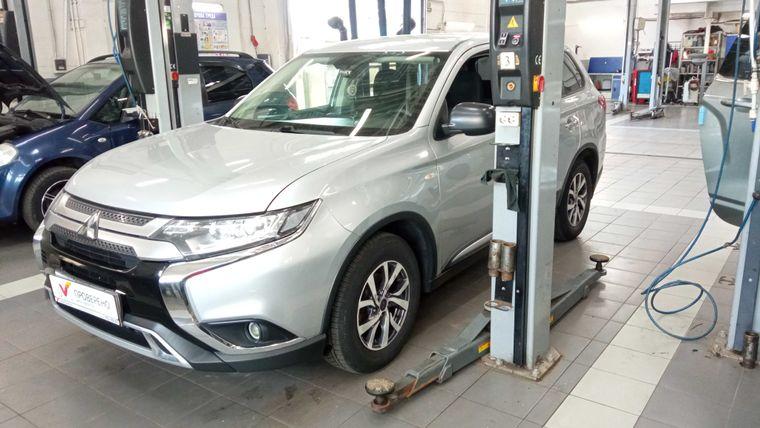Mitsubishi Outlander, 