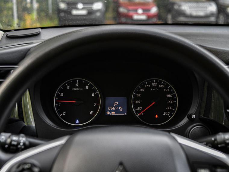 Mitsubishi Outlander,  - вид 4