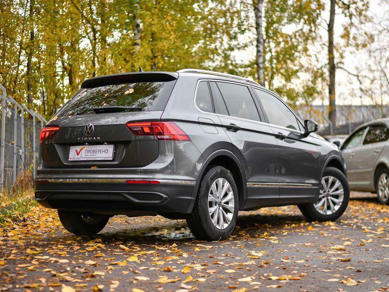 Volkswagen Tiguan,  - вид 1