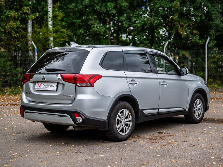 Mitsubishi Outlander 2018 года, 328 300 км - вид 2