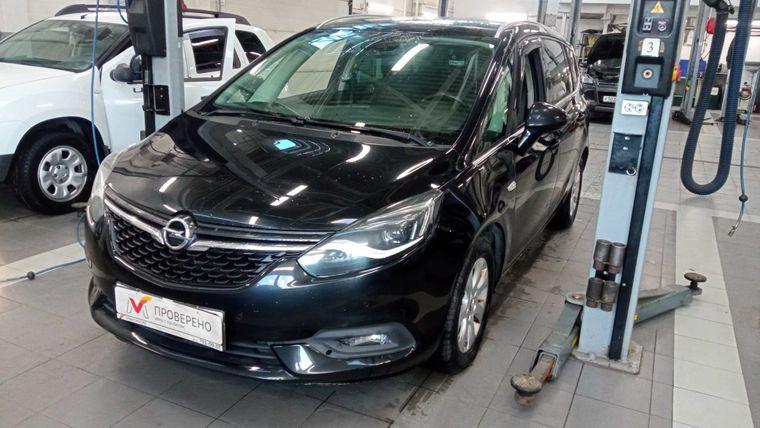 Opel Zafira, 2017