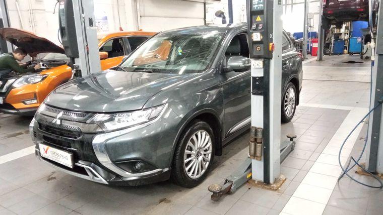 Mitsubishi Outlander 2021 года, 60 756 км - вид 1
