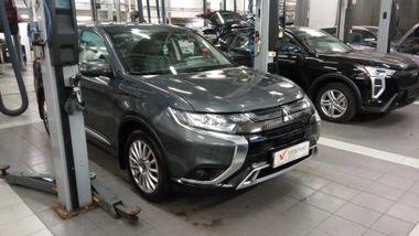 Mitsubishi Outlander 2021 года, 60 756 км - вид 2