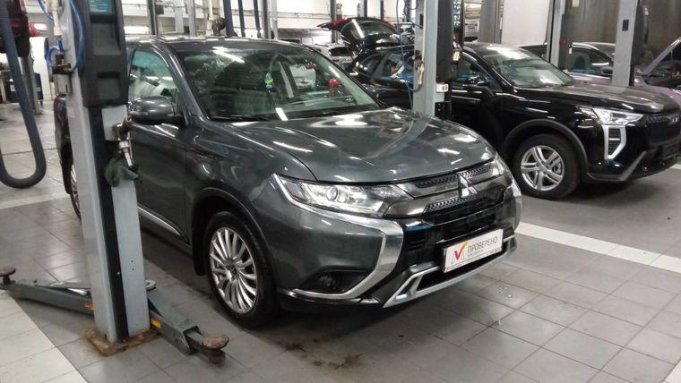 Mitsubishi Outlander 2021 года, 60 756 км - вид 2