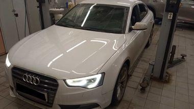 Audi A5 2014 года, 230 525 км - вид 1