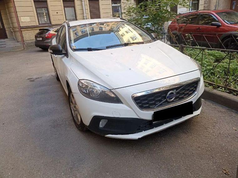 Volvo V40 Cross Country, 2013