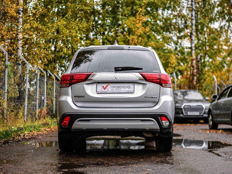 Mitsubishi Outlander,  - вид 3