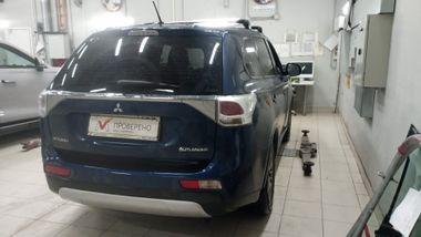 Mitsubishi Outlander 2014 года, 186 968 км - вид 2